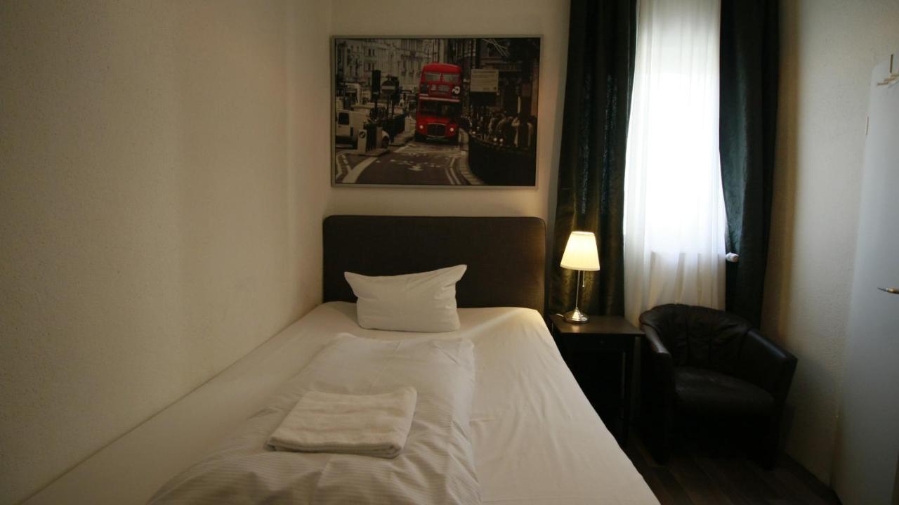 Hotel Bee Fang Hambourg Extérieur photo