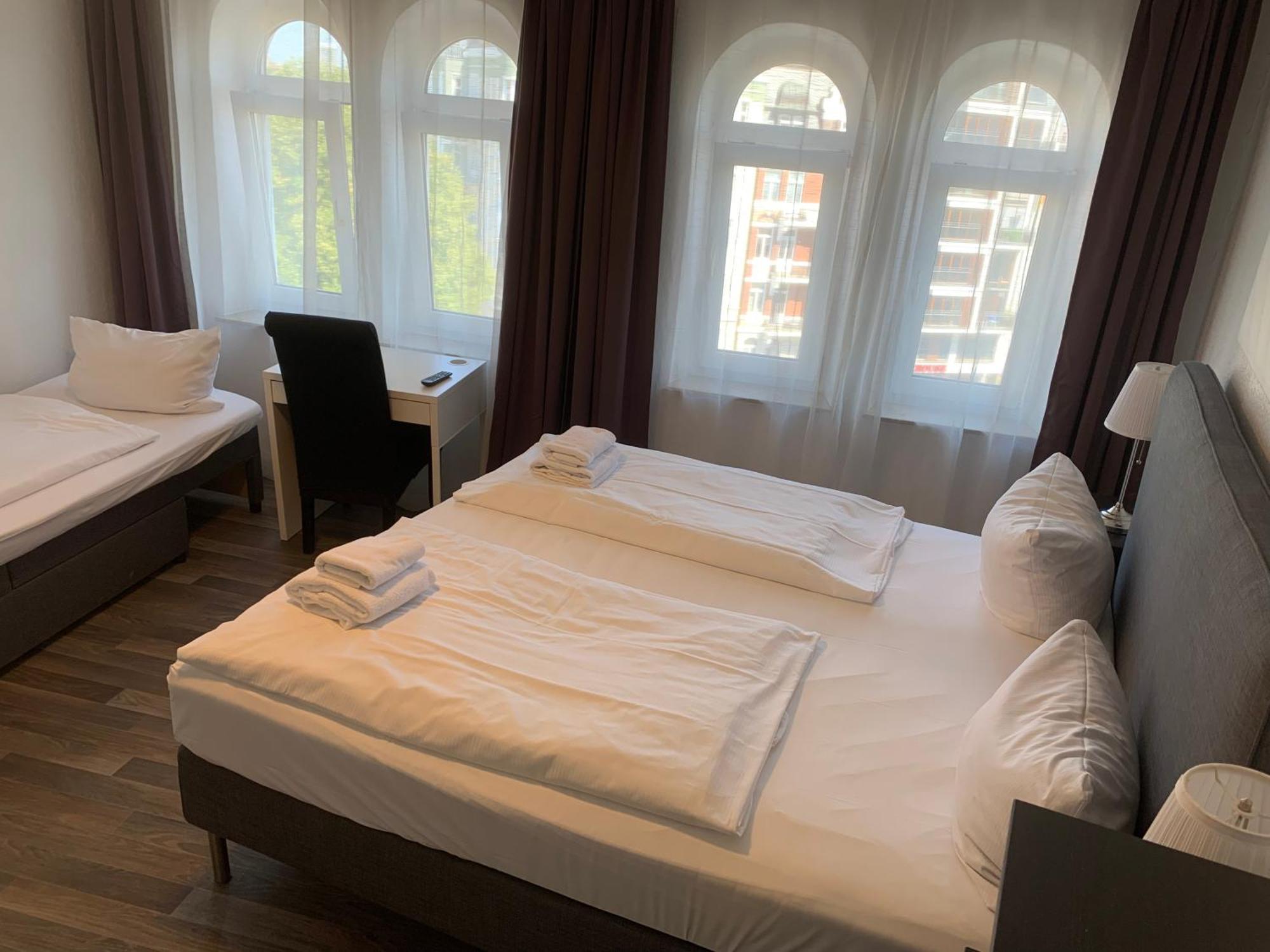 Hotel Bee Fang Hambourg Extérieur photo